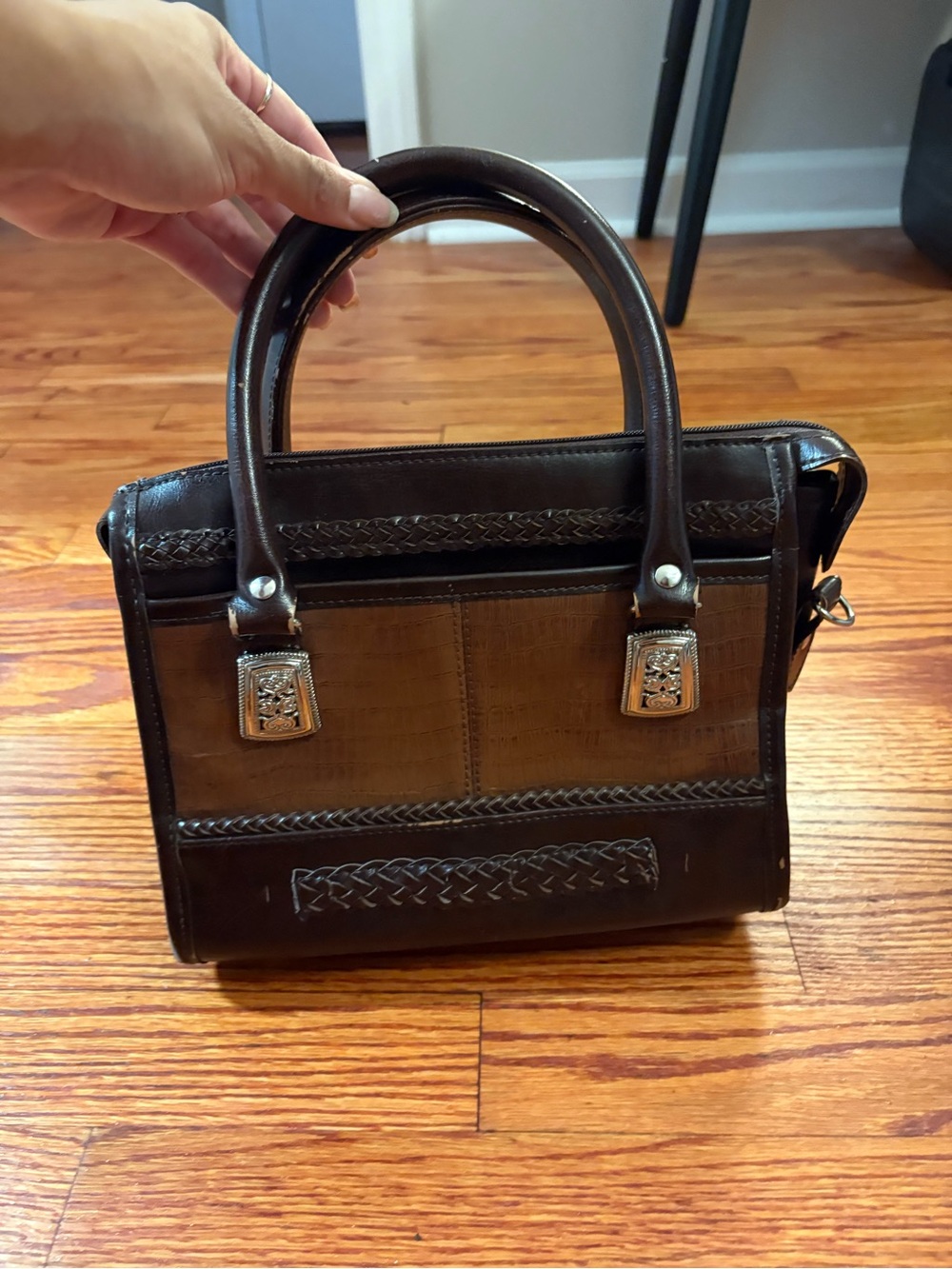 Brighton Brown Two-Tone Leather Shoulder Bag - Picture 2 of 8